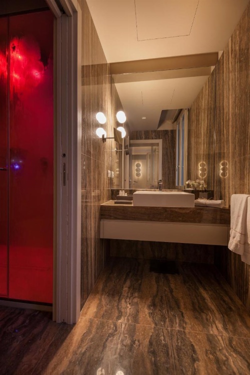 Liassidi Wellness Suites image 24